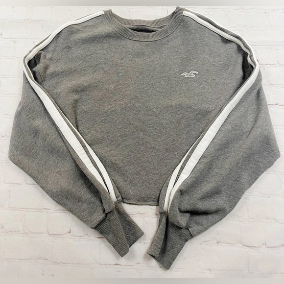 Gray Hollister Cropped Crewneck - Picture 1 of 2
